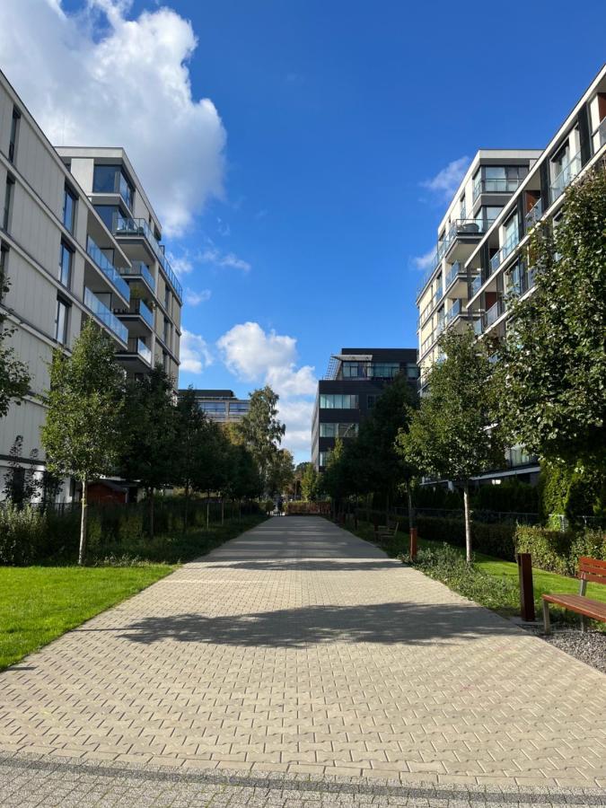 Near Airport Cybernetyki Inn Warszawa Exteriör bild